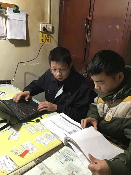 技術上不服輸?shù)哪贻p人 ——記2019年度集團首席員工修理工許特斯